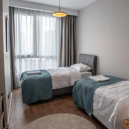 Prime Getaway Luxurious 2br Apt, Perfect شقة *