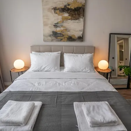 Prime Getaway Luxurious 2br Apt, Perfect * اسطنبول