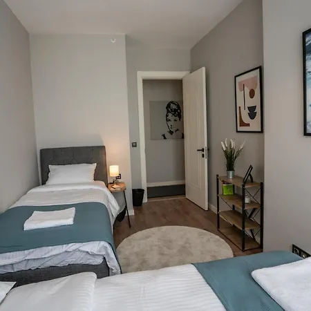 Prime Getaway Luxurious 2br Apt, Perfect *